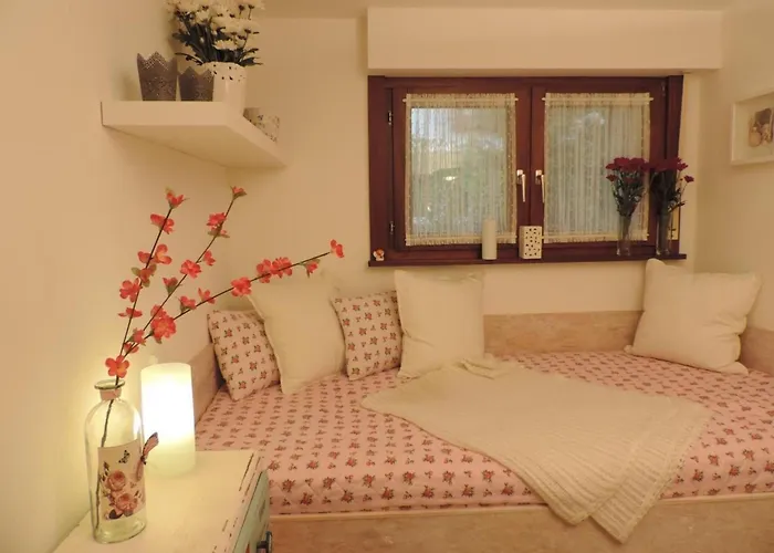 Schlossblick Mit Teilseeblick By Interhome Waldeck (Hessen)